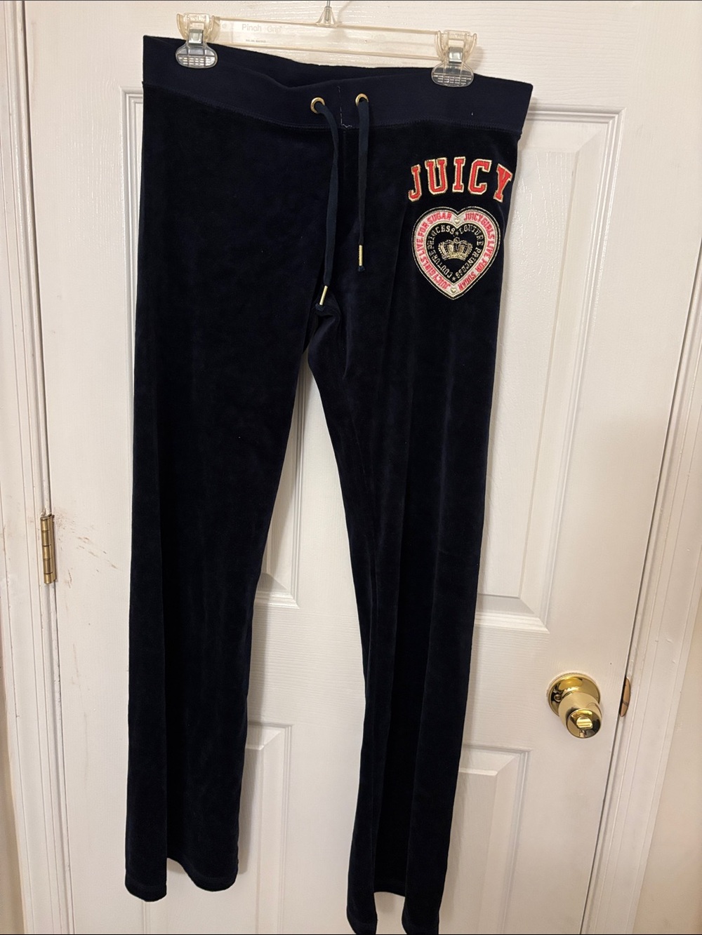 Juicy Couture women’s Navy Velour Track velour Pants with Heart Crest nwt XL